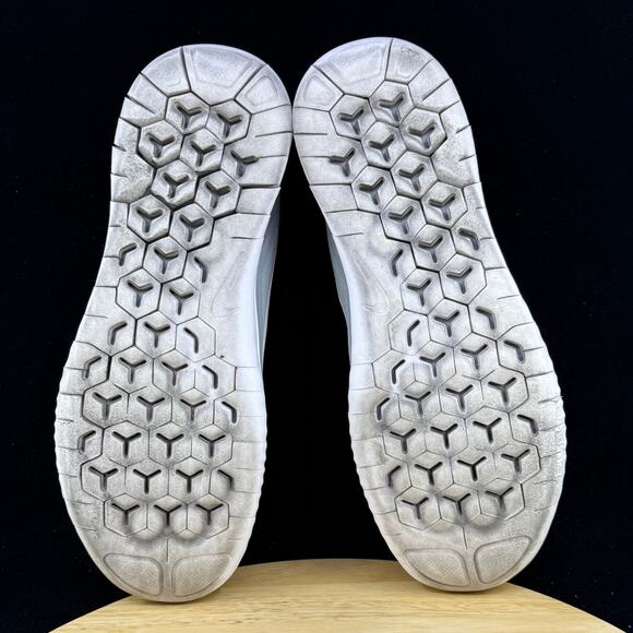 Nike Free Run RN 2018 Wolf Grey White Sneakers 942836-003 Mens Size 13 - Picture 10 of 10